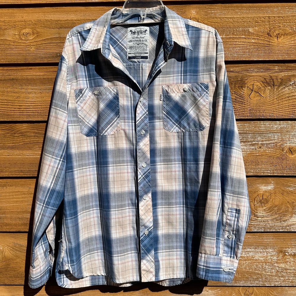LEVI’S Vintage Plaid Work-shirt SZ Lrg Pristine Condition Embossed Buttons